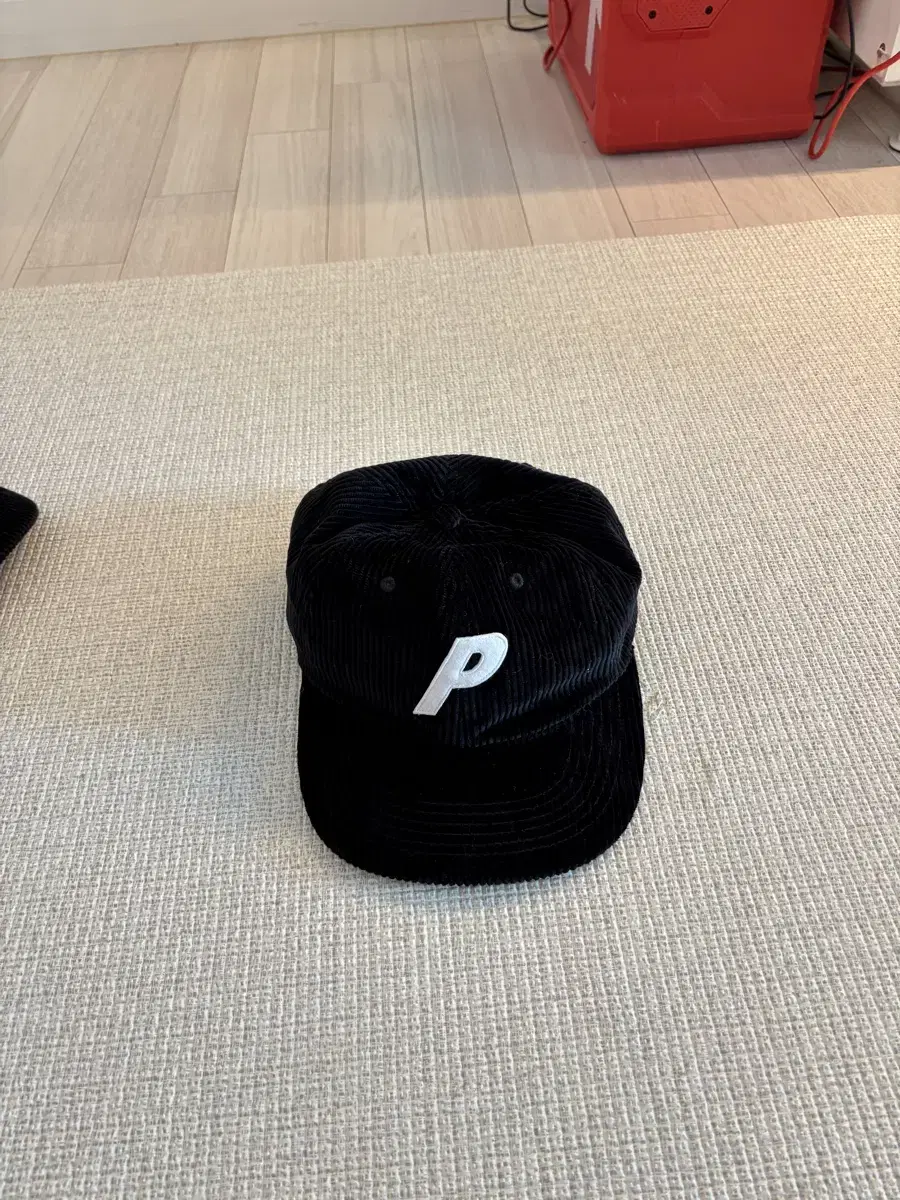 Palace 팔라스 코듀로이 볼캡 블랙